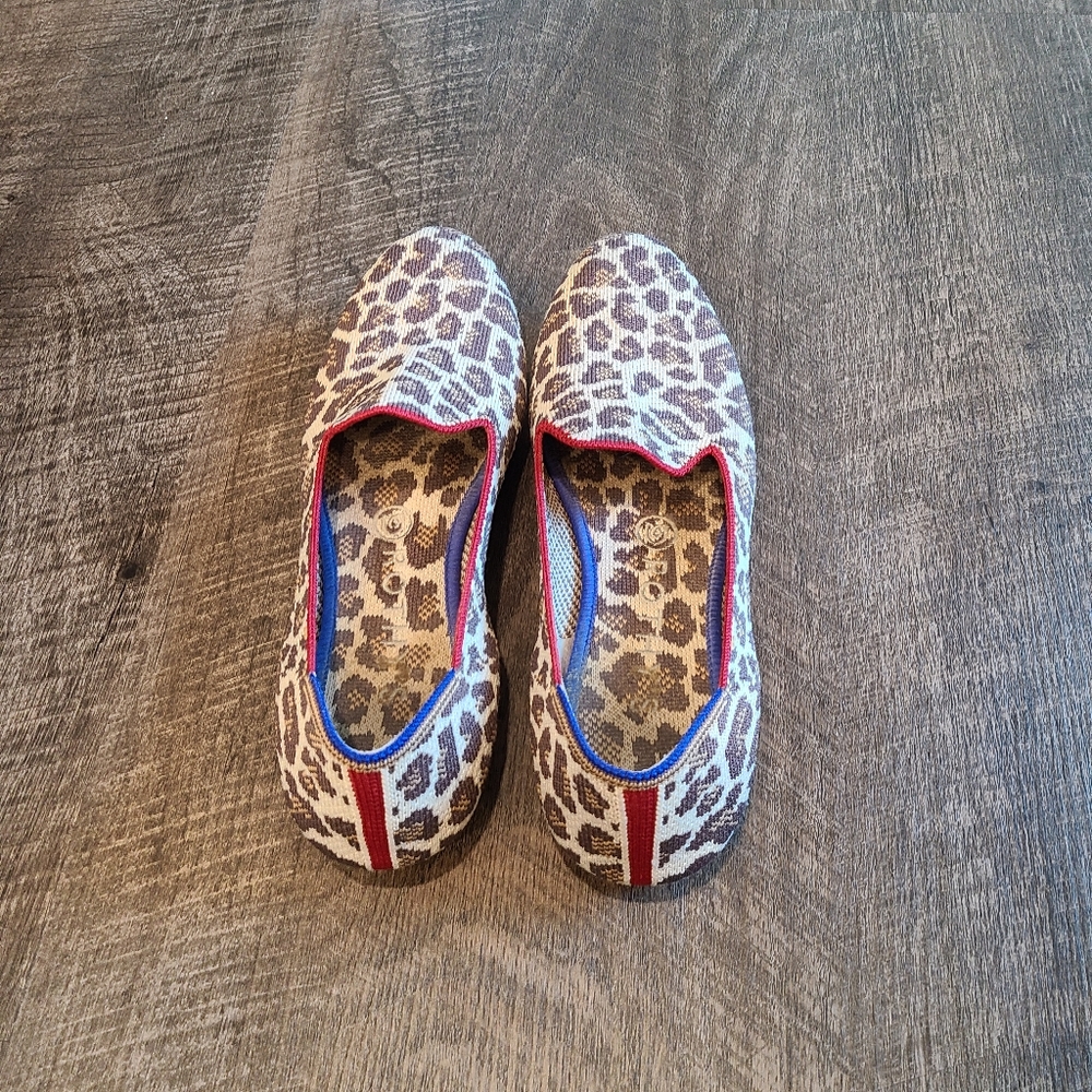 Size 7.5 Mocha Spot Rothy's Loafer